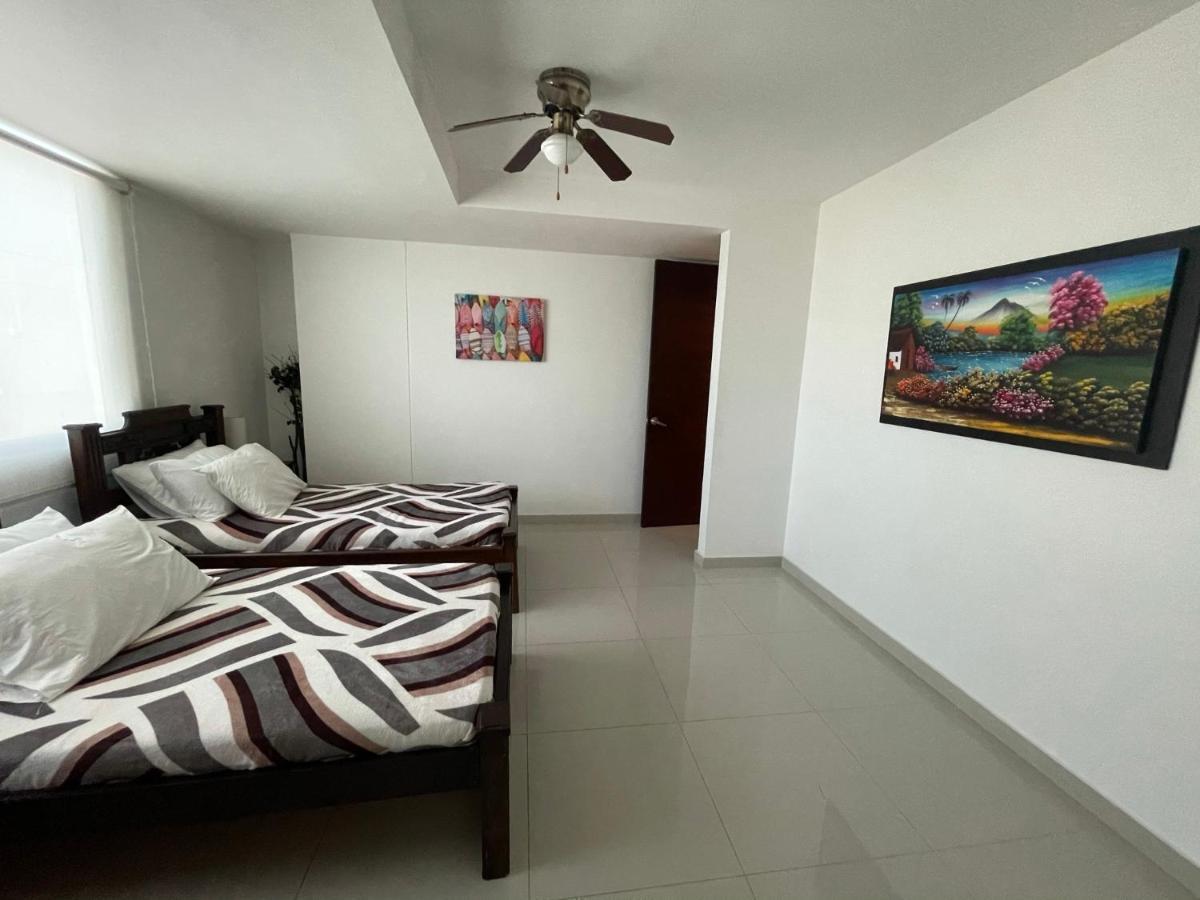 Cartagena Beach Front Apartments Bagian luar foto