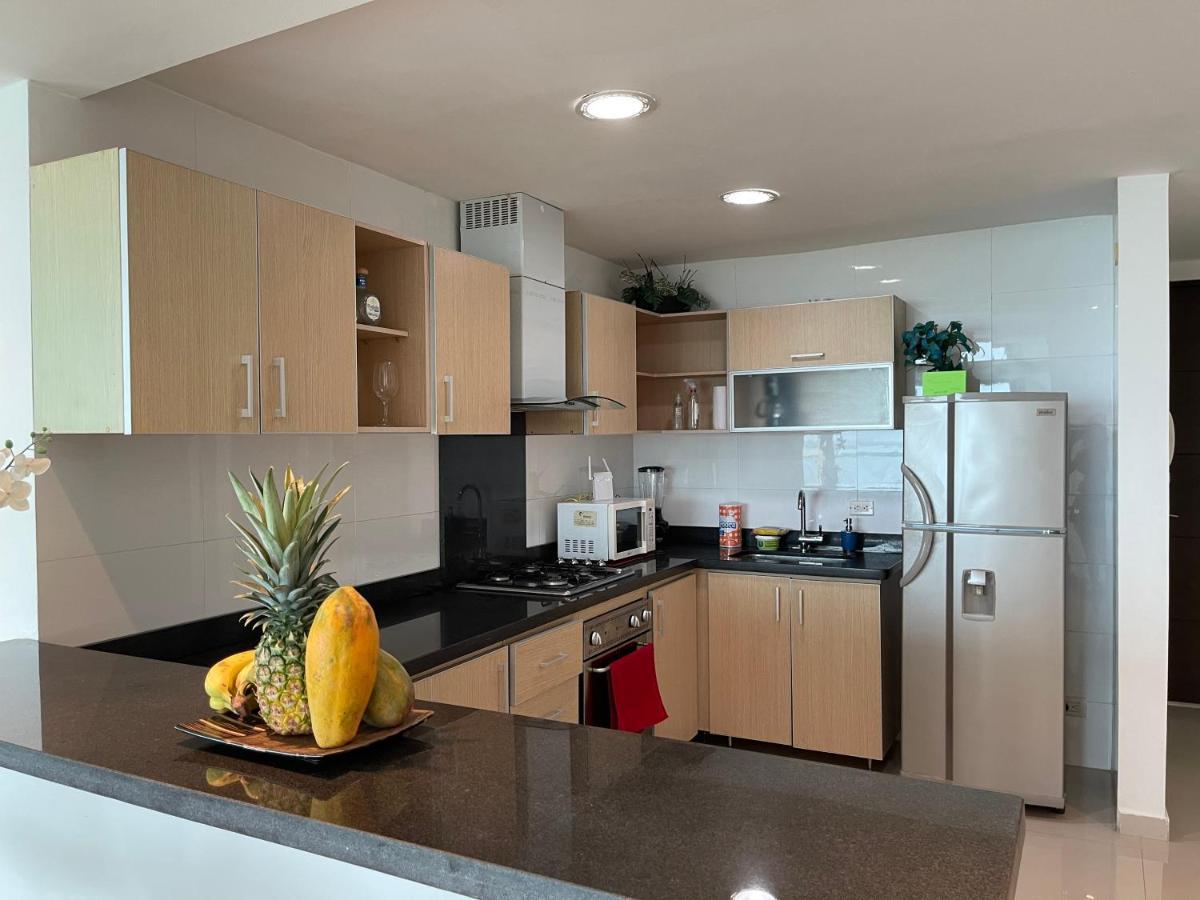 Cartagena Beach Front Apartments Bagian luar foto