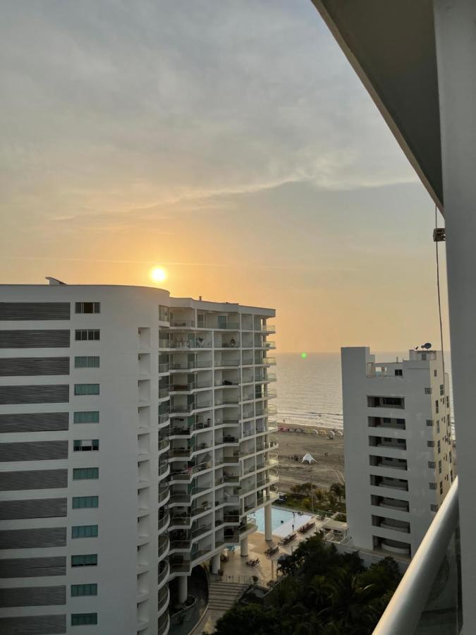Cartagena Beach Front Apartments Bagian luar foto