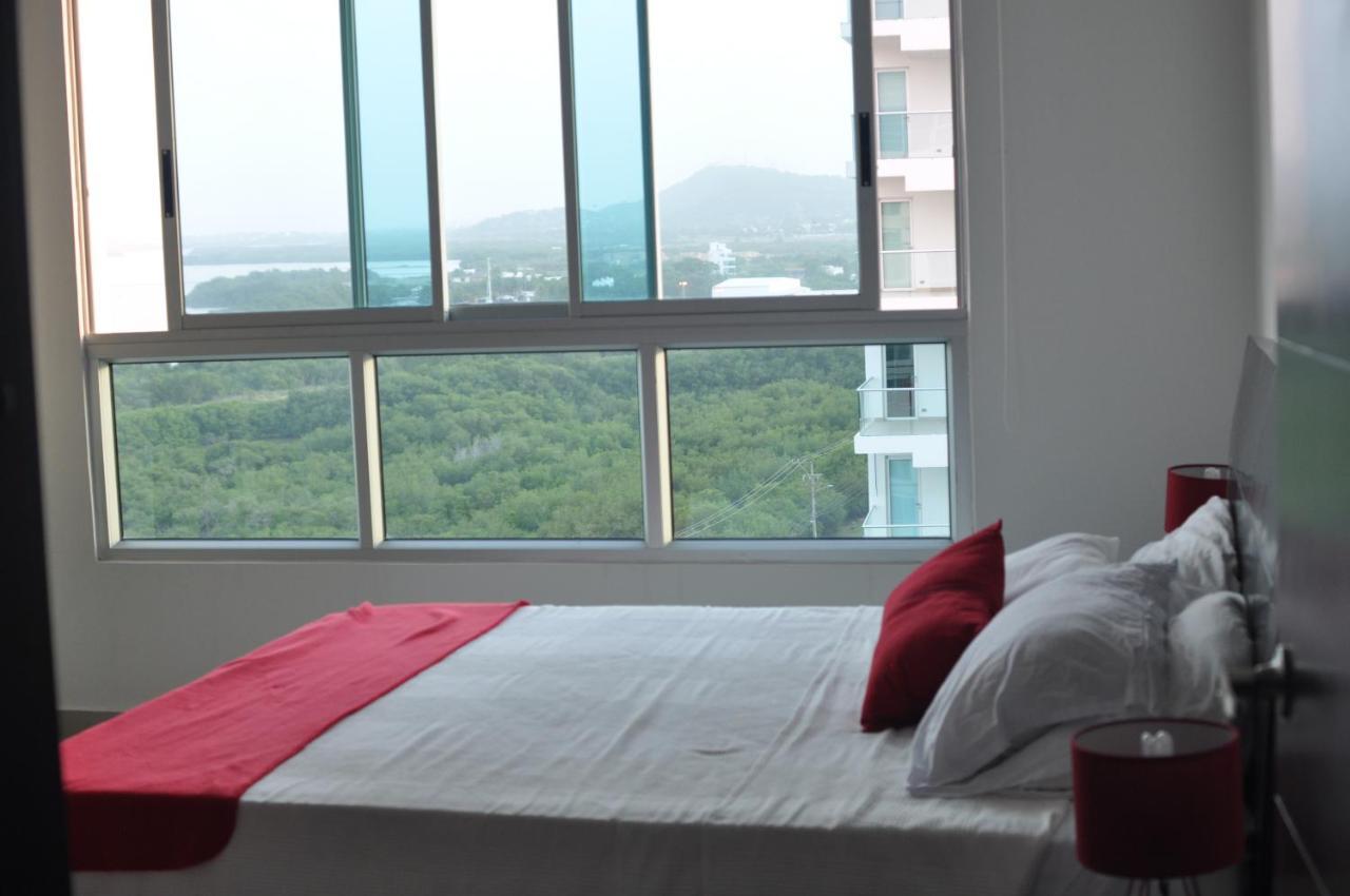 Cartagena Beach Front Apartments Bagian luar foto
