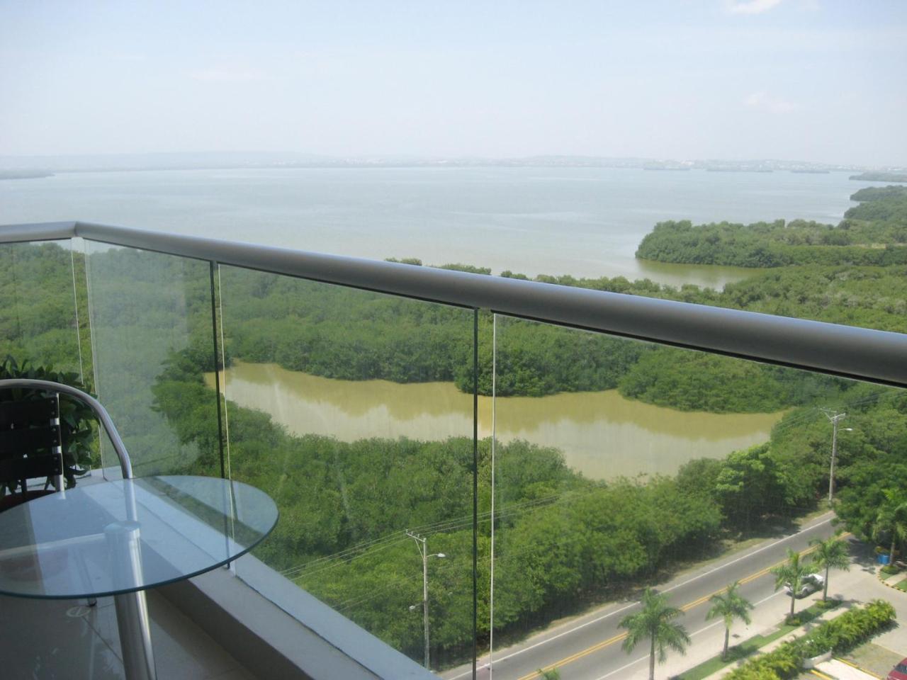 Cartagena Beach Front Apartments Bagian luar foto